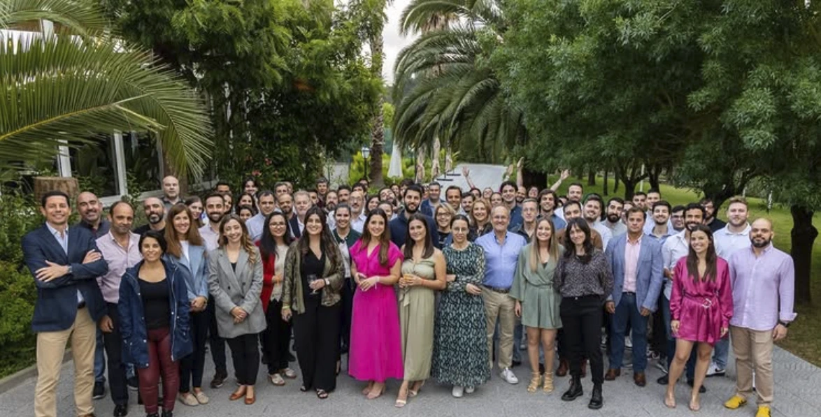group photo outdoor gathering trees people